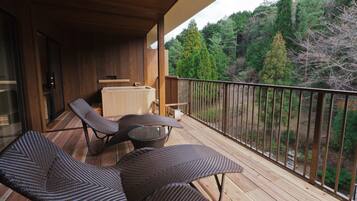 套房 (Japanese Style, Open-Air Bath) | 陽台景觀