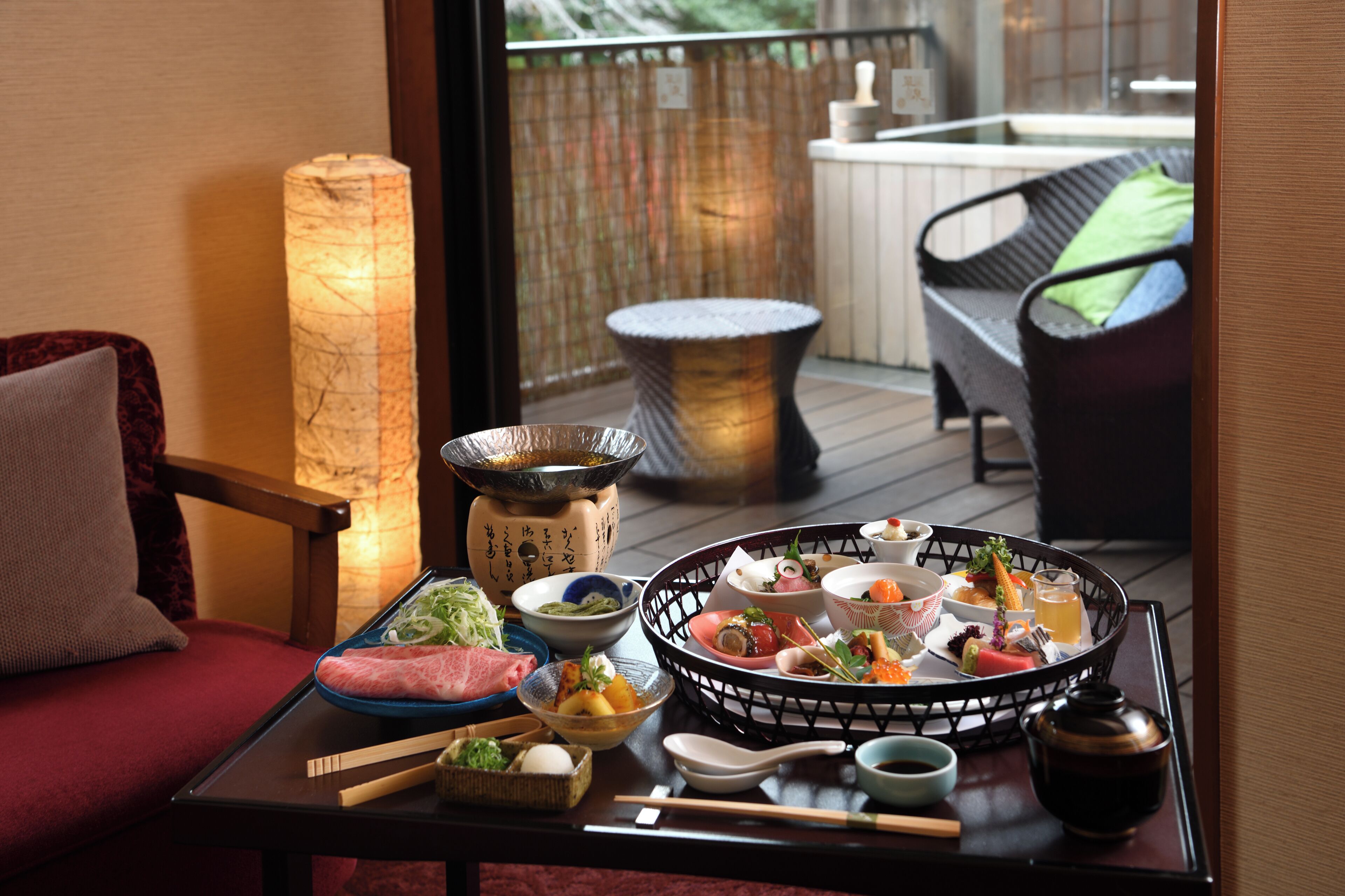 Down comforters, in-room safe, free WiFi, bed sheets