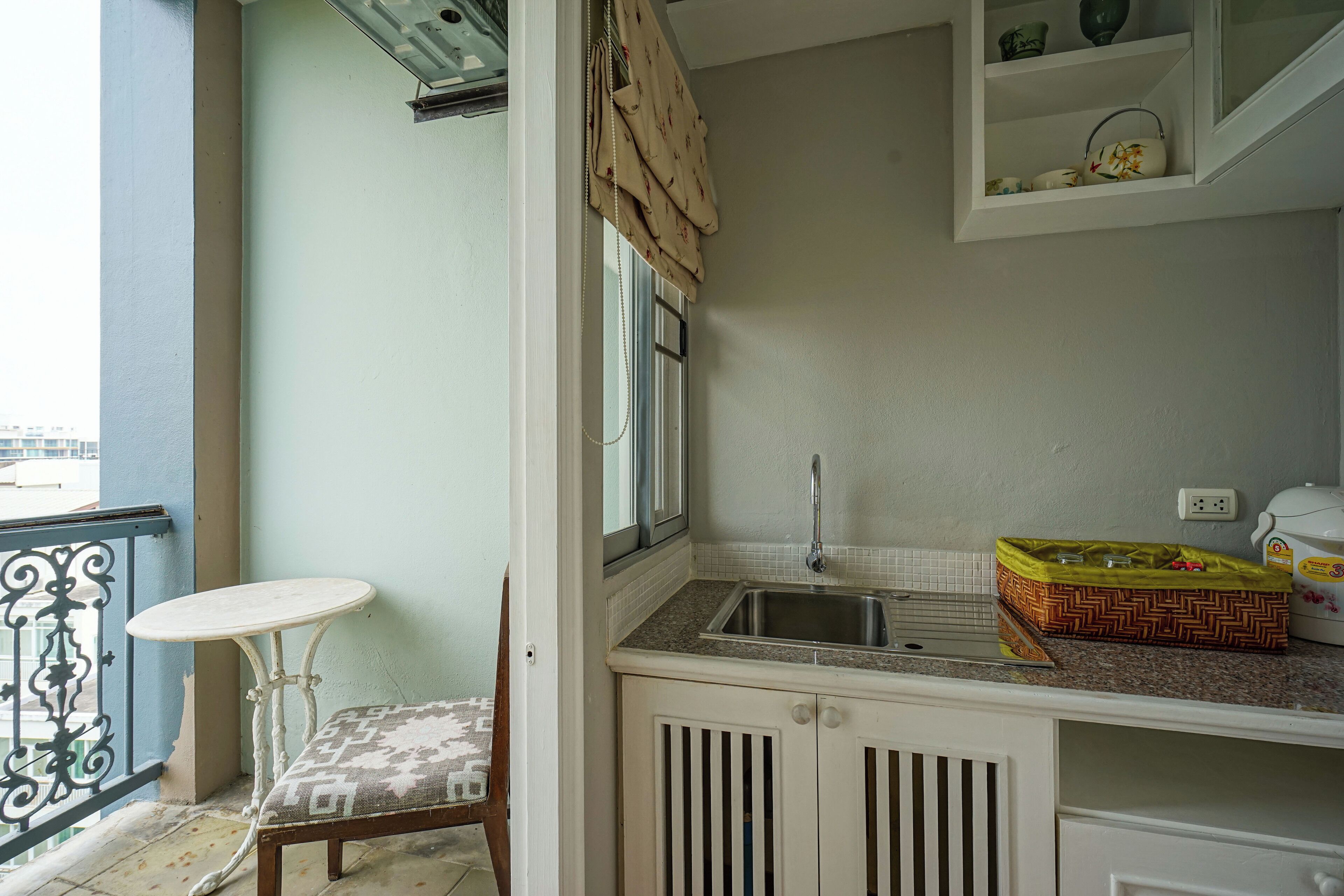 grand deluxe twin room | terrace/patio