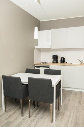 Fridge, microwave, coffee/tea maker, electric kettle - Oppdal Gjestetun Hotell (Oppdal)