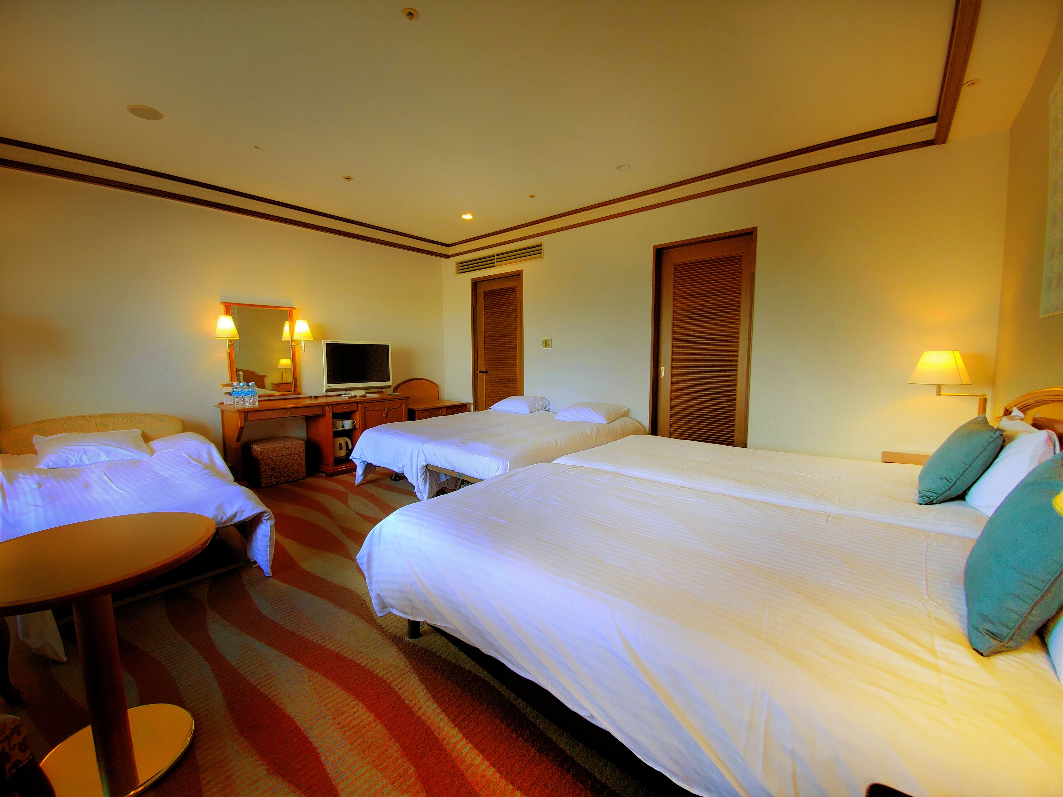 corner twin room with view bath [non-smoking] | premium bedding, desk, iron/ironing board, free wifi