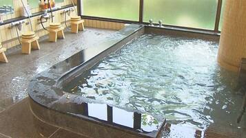 Bañera de hidromasaje interior