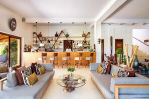 2 restaurants; breakfast, lunch and dinner served  - Zanzibar White Sand Luxury Villas & Spa (Paje)
