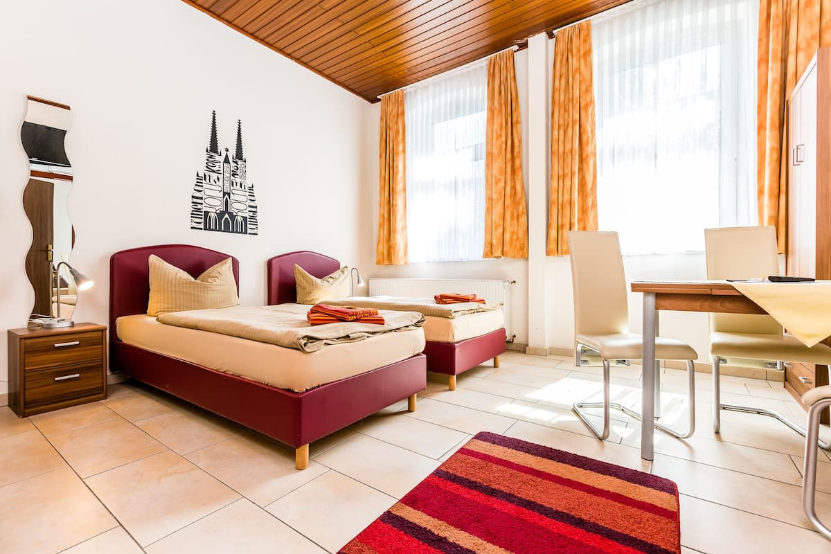 in-room safe, iron/ironing board, rollaway beds, free wifi