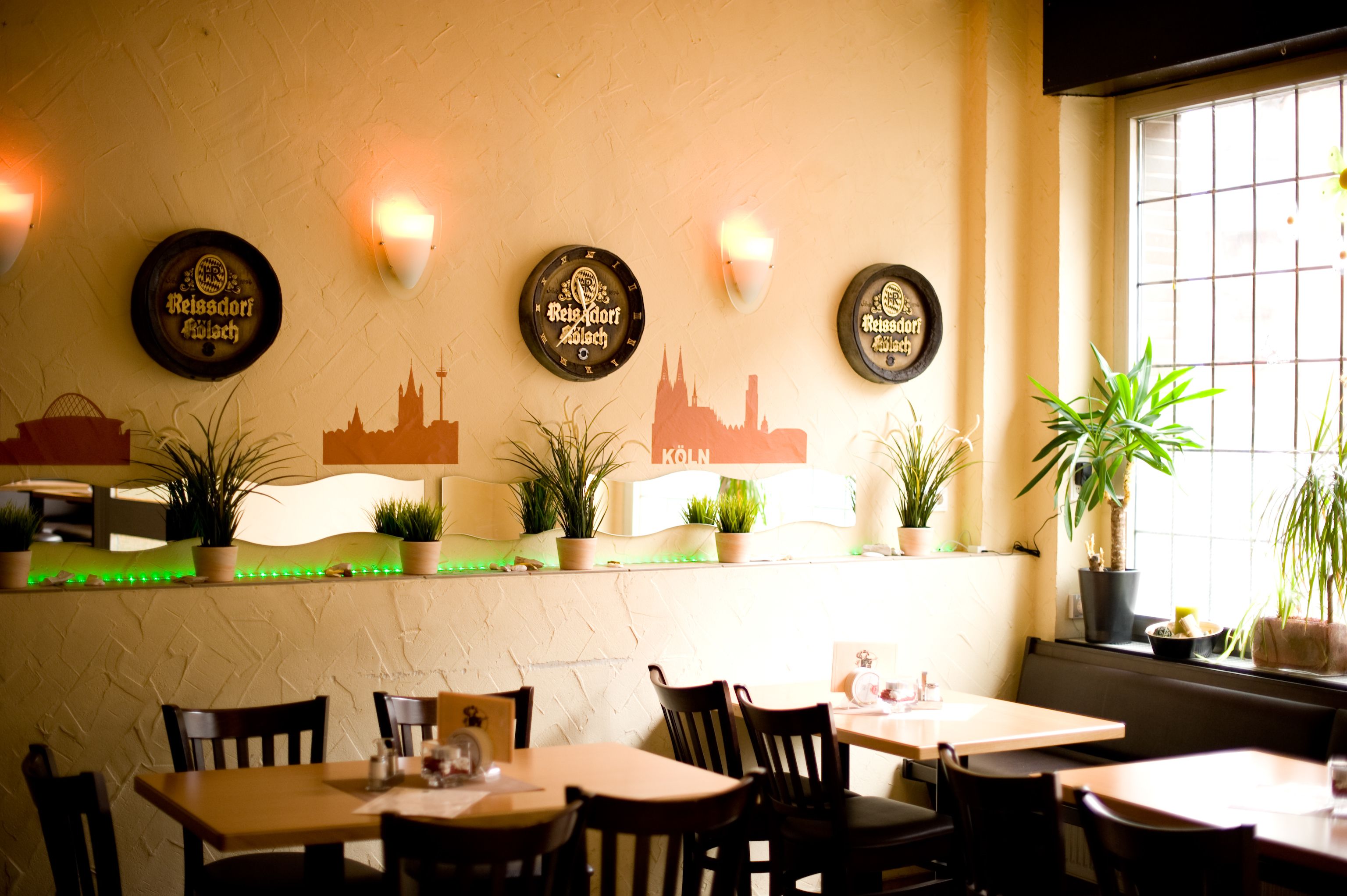 breakfast and dinner served