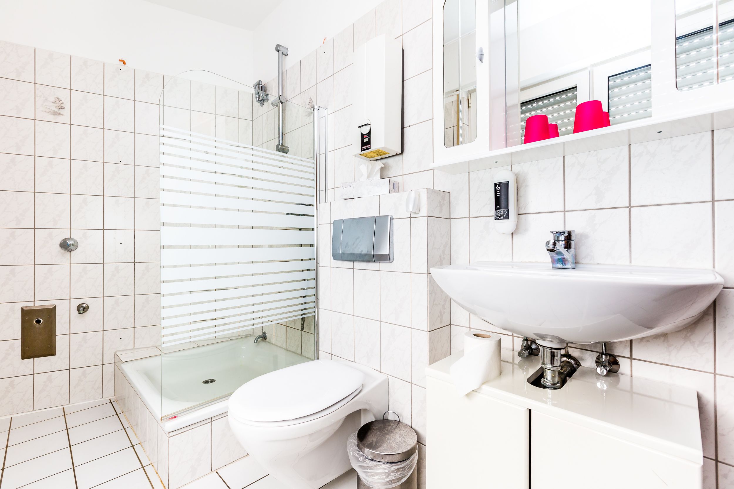 apartment (located 20m from the main building) | bathroom | shower, hair dryer, towels