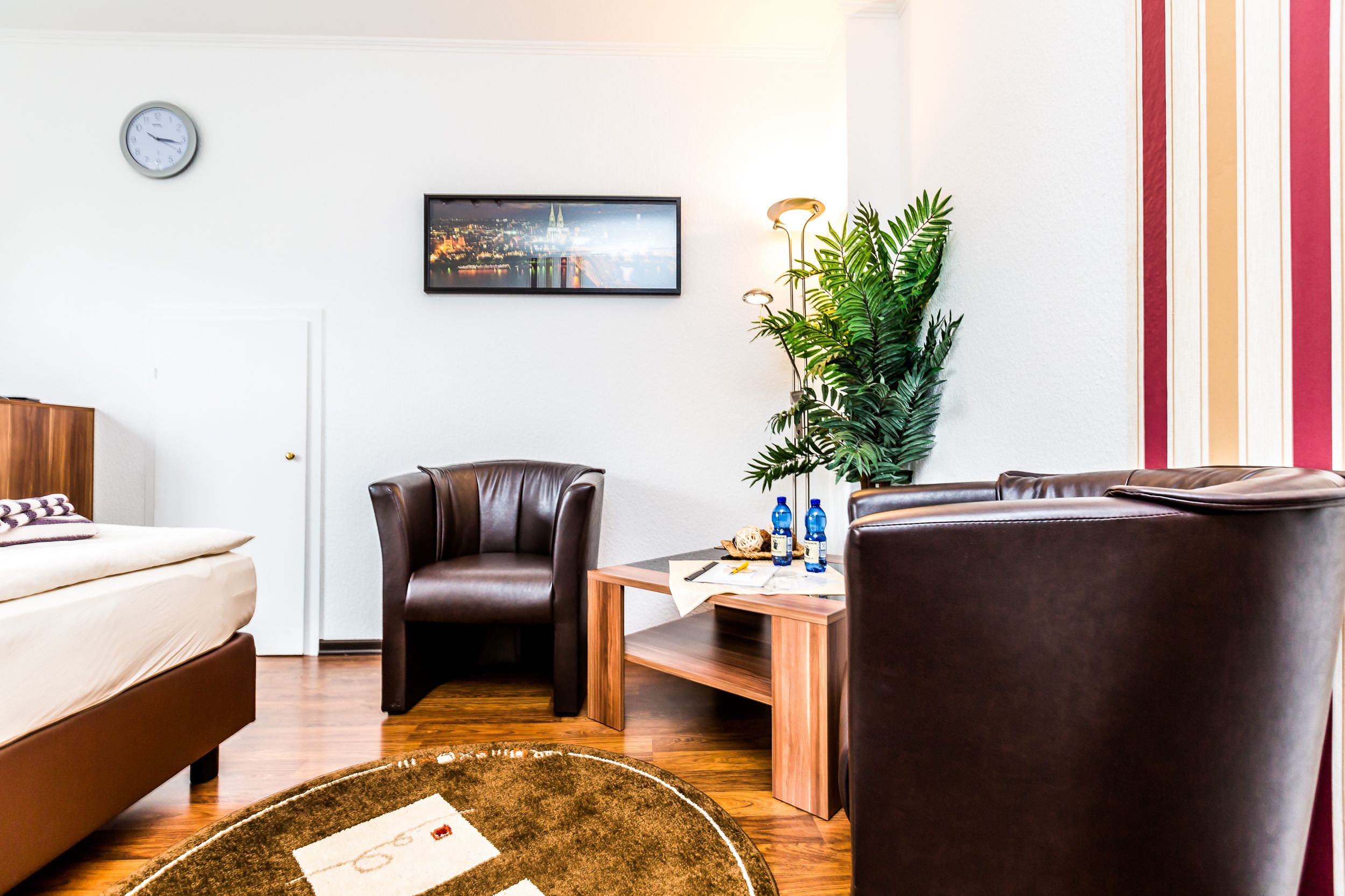 apartment (located 20m from the main building) | living area | flat-screen tv