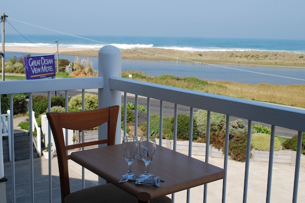 Upper Balcony Ocean View Queen | Balcony