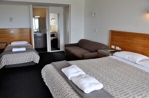 Ground Level Ocean View Double/Twin - A Great Ocean View Motel (Apollo Bay)