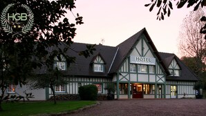 Unclassified image, 3 of 58, button - Hôtel La Grande Bruyère (Touffreville)