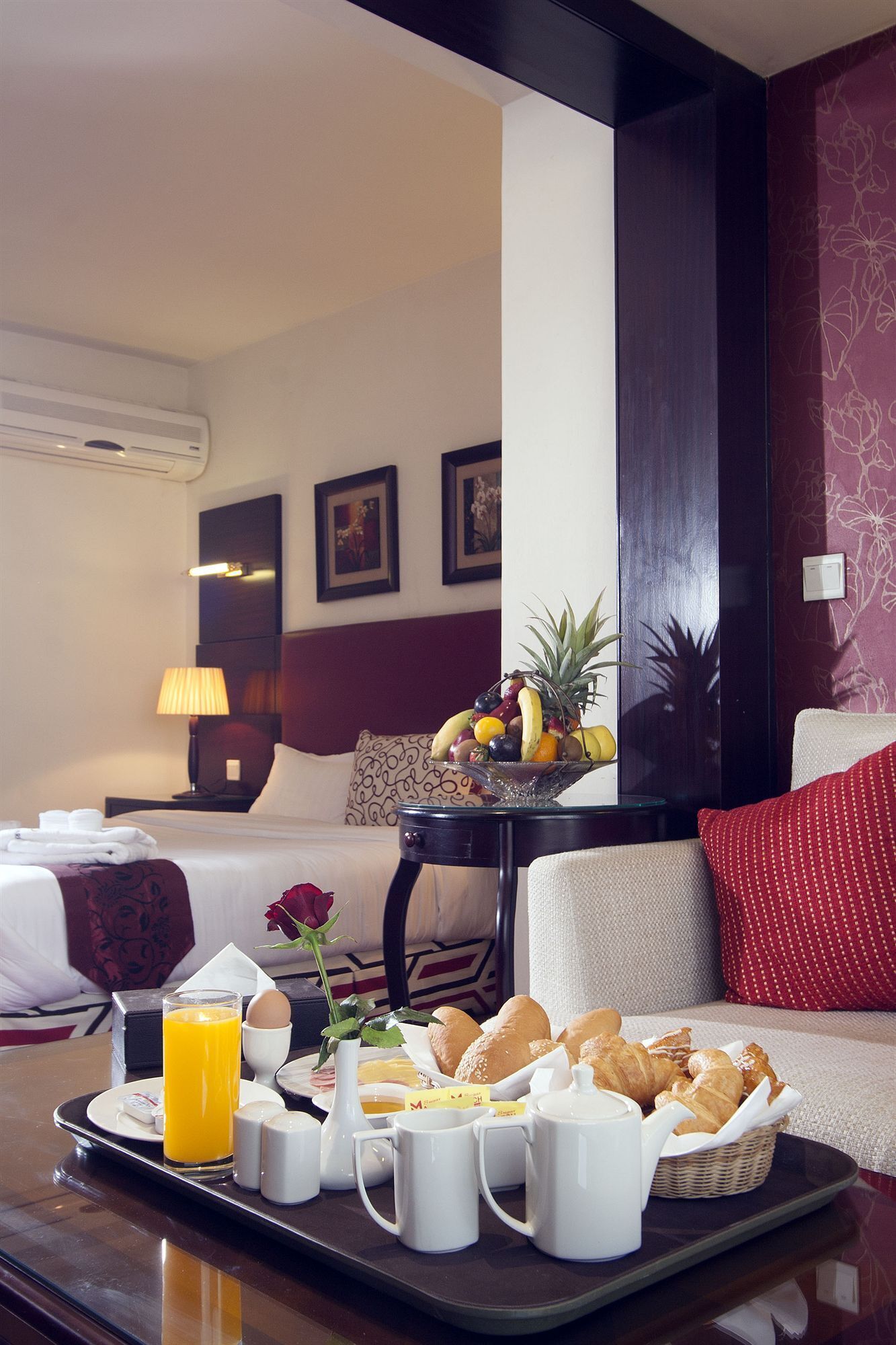 2 개의 레스토랑, 아침 식사, 점심 식사, 저녁 식사 제공(세계 요리)