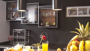 Junior Suite | 1 Schlafzimmer, Minibar, Zimmersafe, Verdunkelungsvorhänge