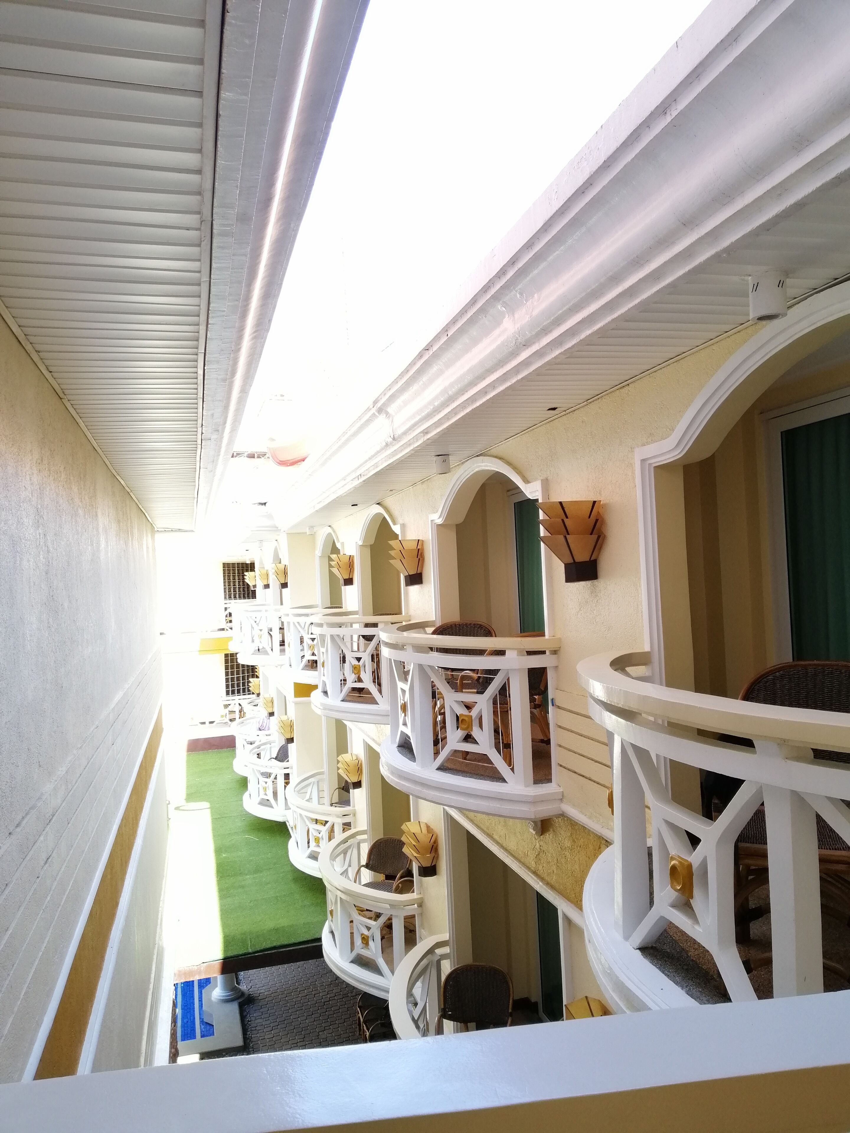 deluxe | balcony view