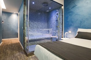 Suite, idromassaggio | Lenzuola Frette, copriletto in piuma, materassi in memory foam, minibar