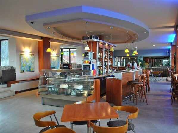 Dining - Perelik (Smolyan)