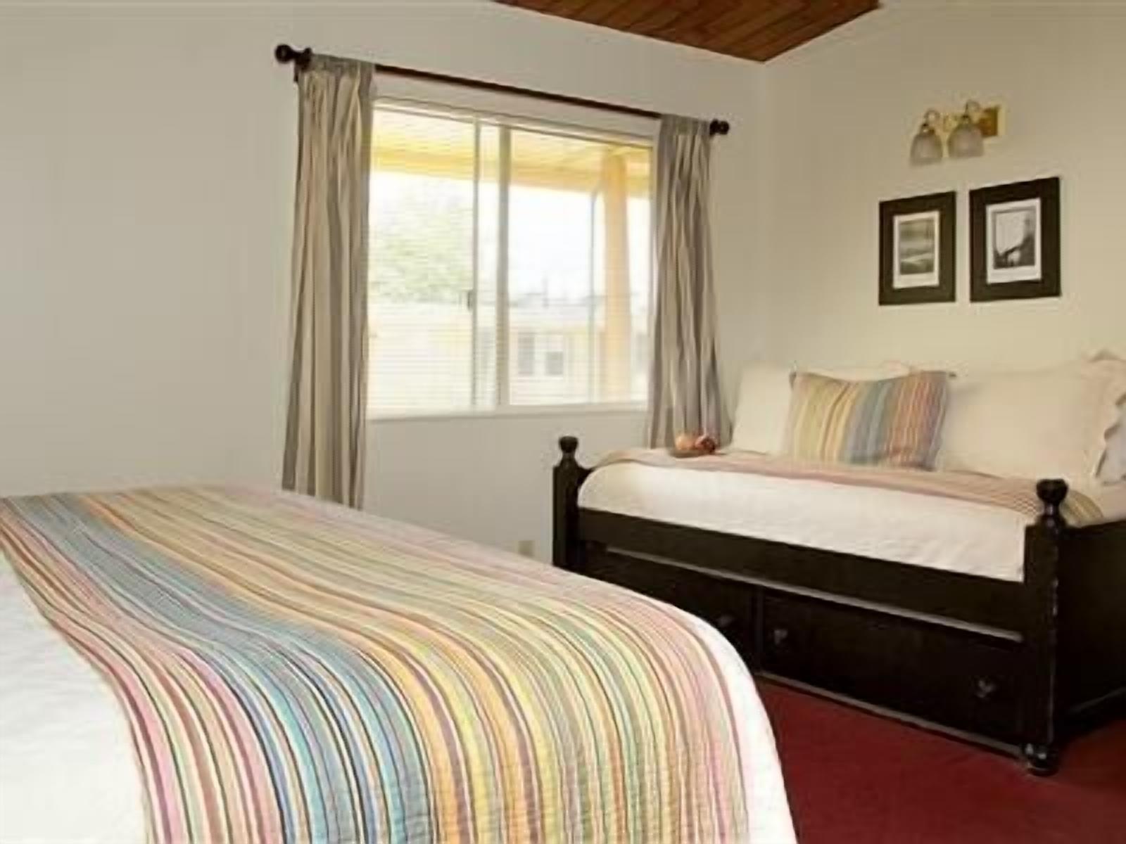 king suite | individually decorated, individually furnished, desk, laptop workspace