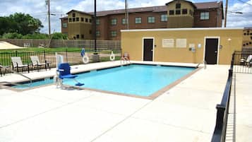 Utomhuspool