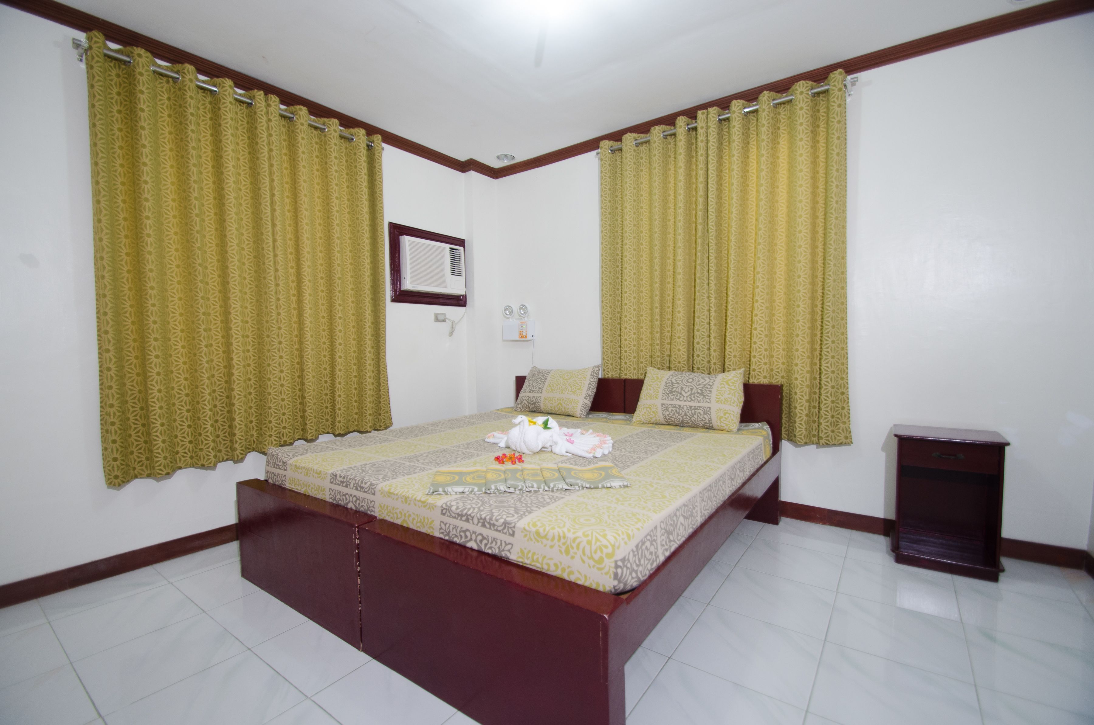 Family Room | Rollaway beds, free WiFi, bed sheets