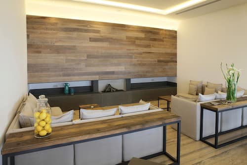 Lobbylounge, uitzicht op de zee, dagelijks geopend