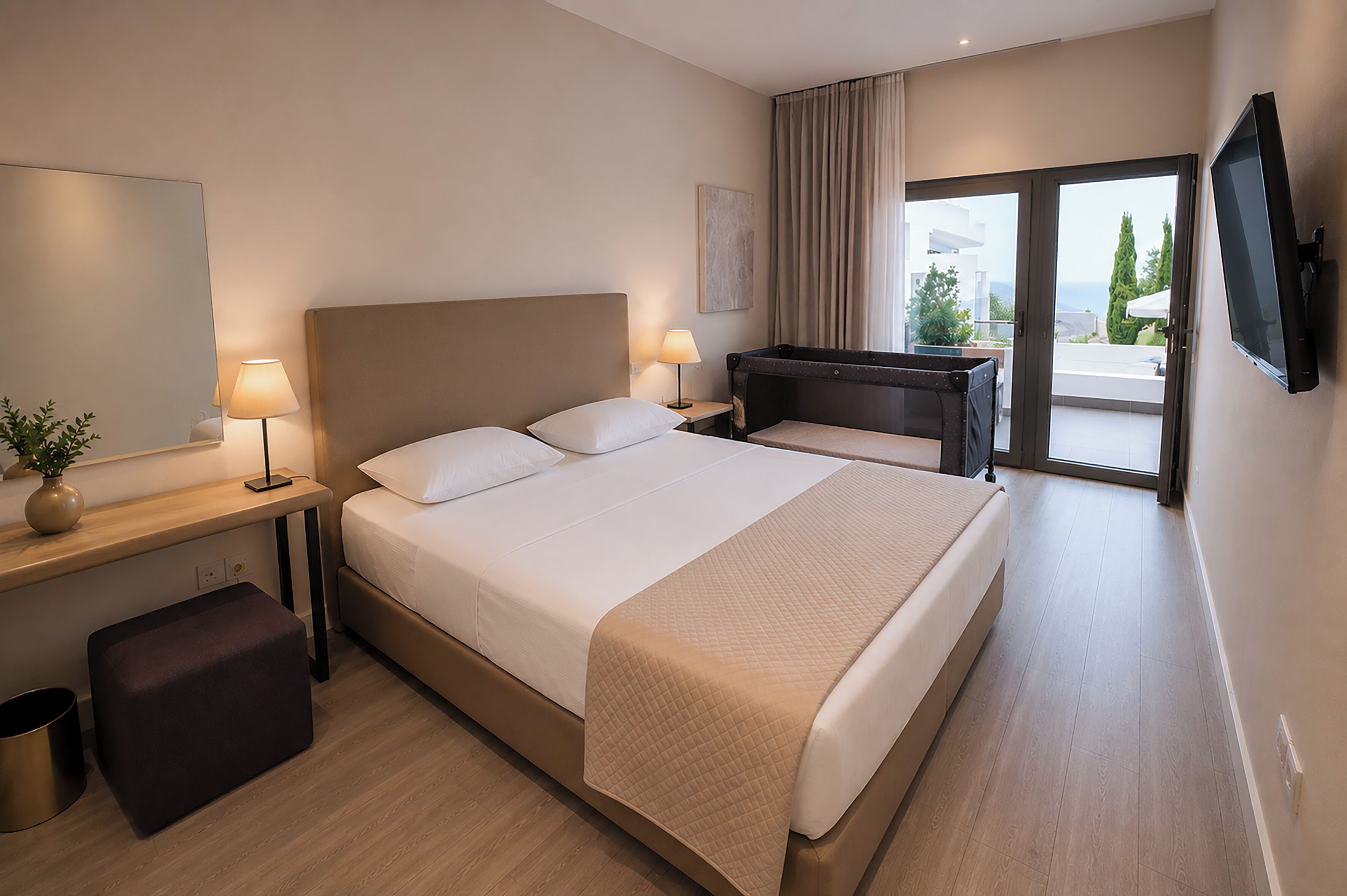 Suite, Ground Floor | In-room safe, desk, laptop workspace, blackout drapes