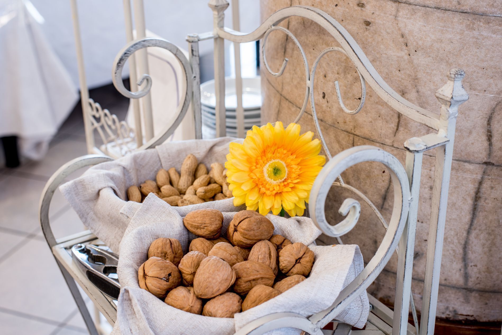 free daily cooked-to-order breakfast