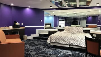 Honeymoon-Suite, Nichtraucher | Kostenlose Minibar, schallisolierte Zimmer, Bügeleisen/Bügelbrett