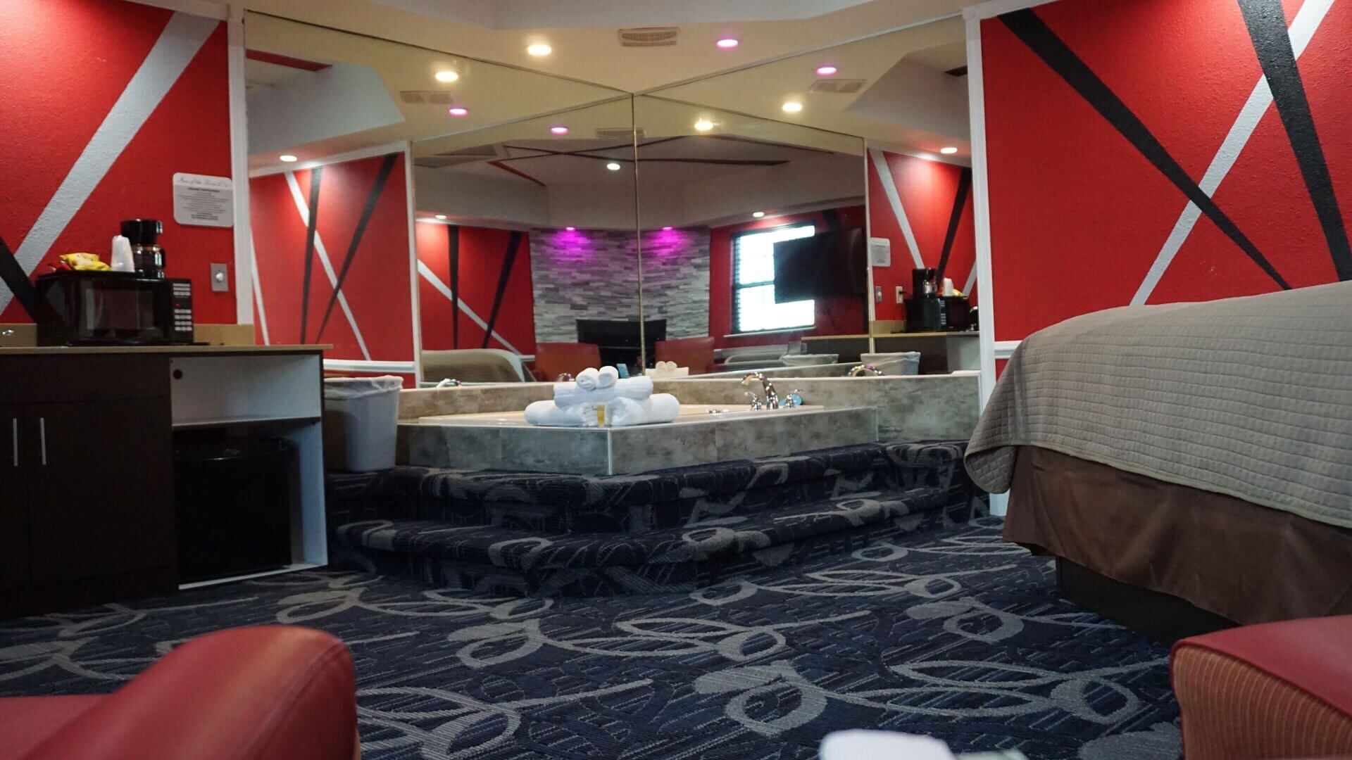 Free minibar, soundproofing, iron/ironing board, free WiFi