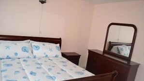 Ropa de cama de alta calidad y tabla de planchar con plancha 