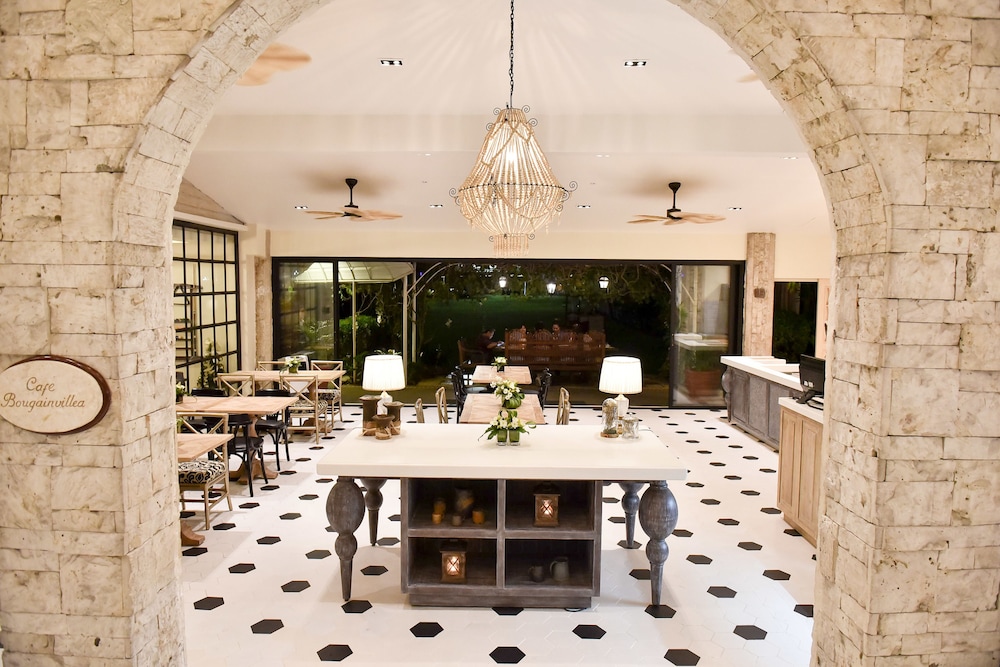 Montebello Villa Hotel by null