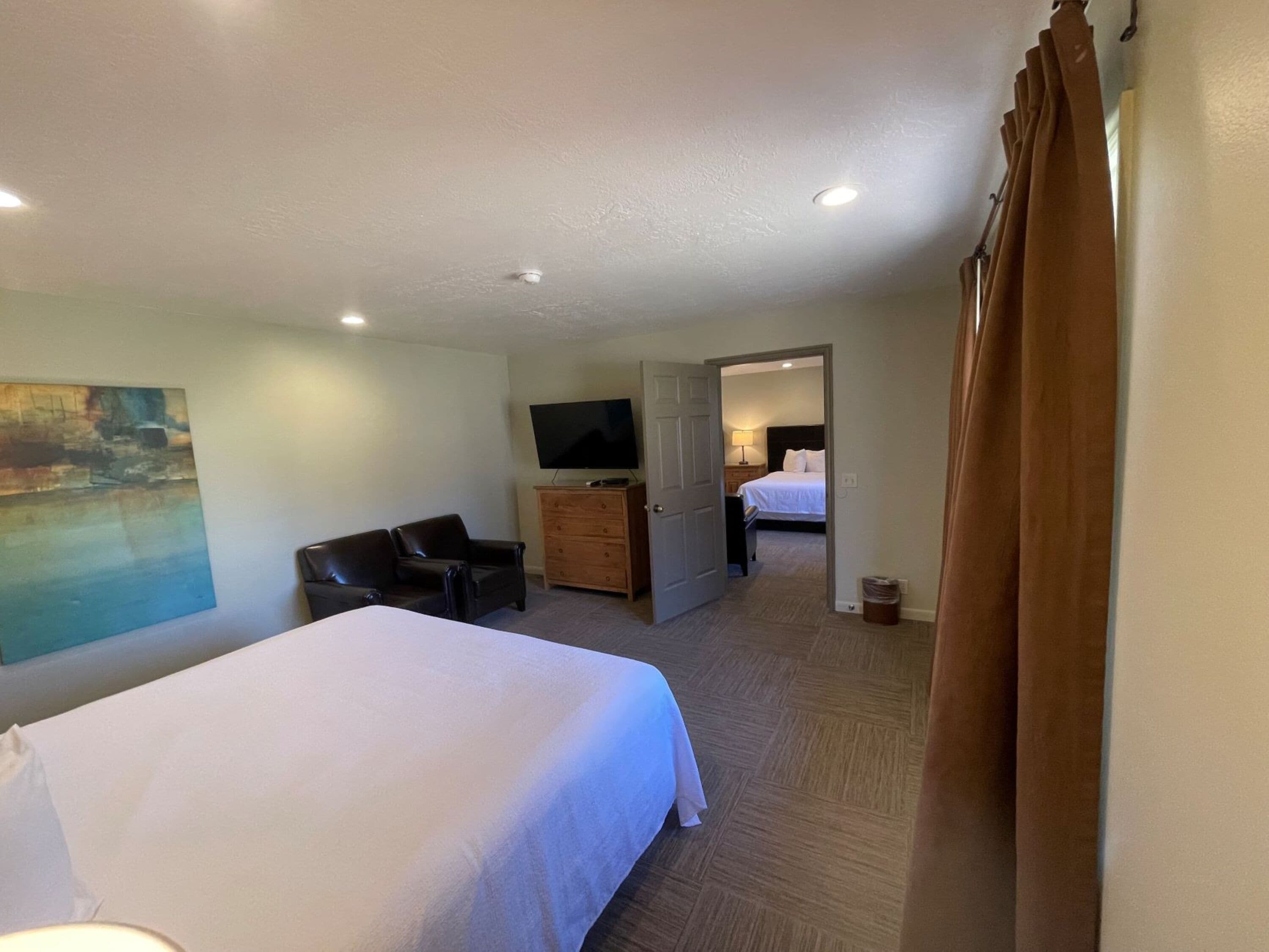 Classic Family Suite, Patio | Hypo-allergenic bedding, free WiFi, bed sheets