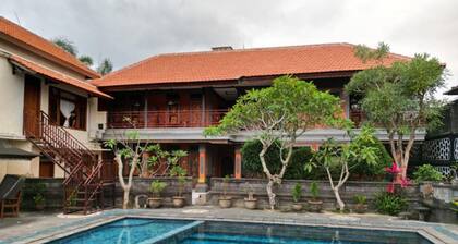 Pande Permai Bungalows