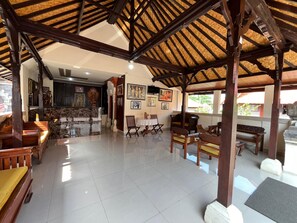 Reception - Pande Permai Bungalows (Ubud)