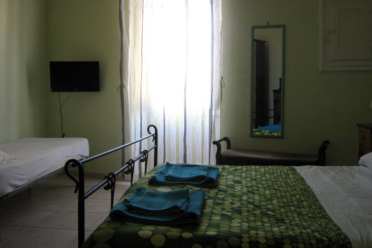 Triple Room