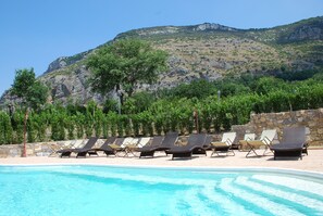 Outdoor pool, pool loungers - Borgo La Pietraia (Capaccio-Paestum)