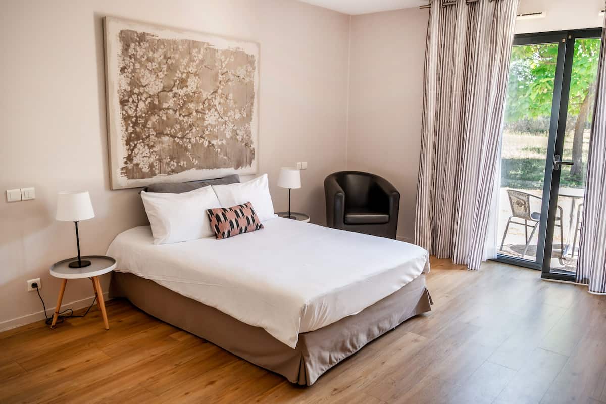 Standard-Doppelzimmer | Verdunkelungsvorhänge, Bügeleisen/Bügelbrett, Babybetten