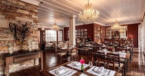 Breakfast, lunch and dinner served - Hotel Solar do Rosário (Ouro Preto)