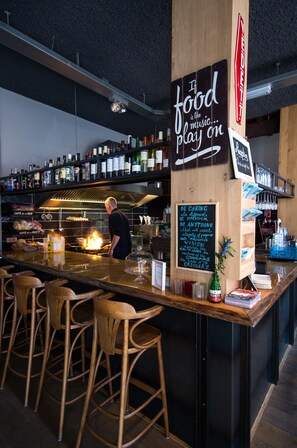 Bar (en la propiedad)