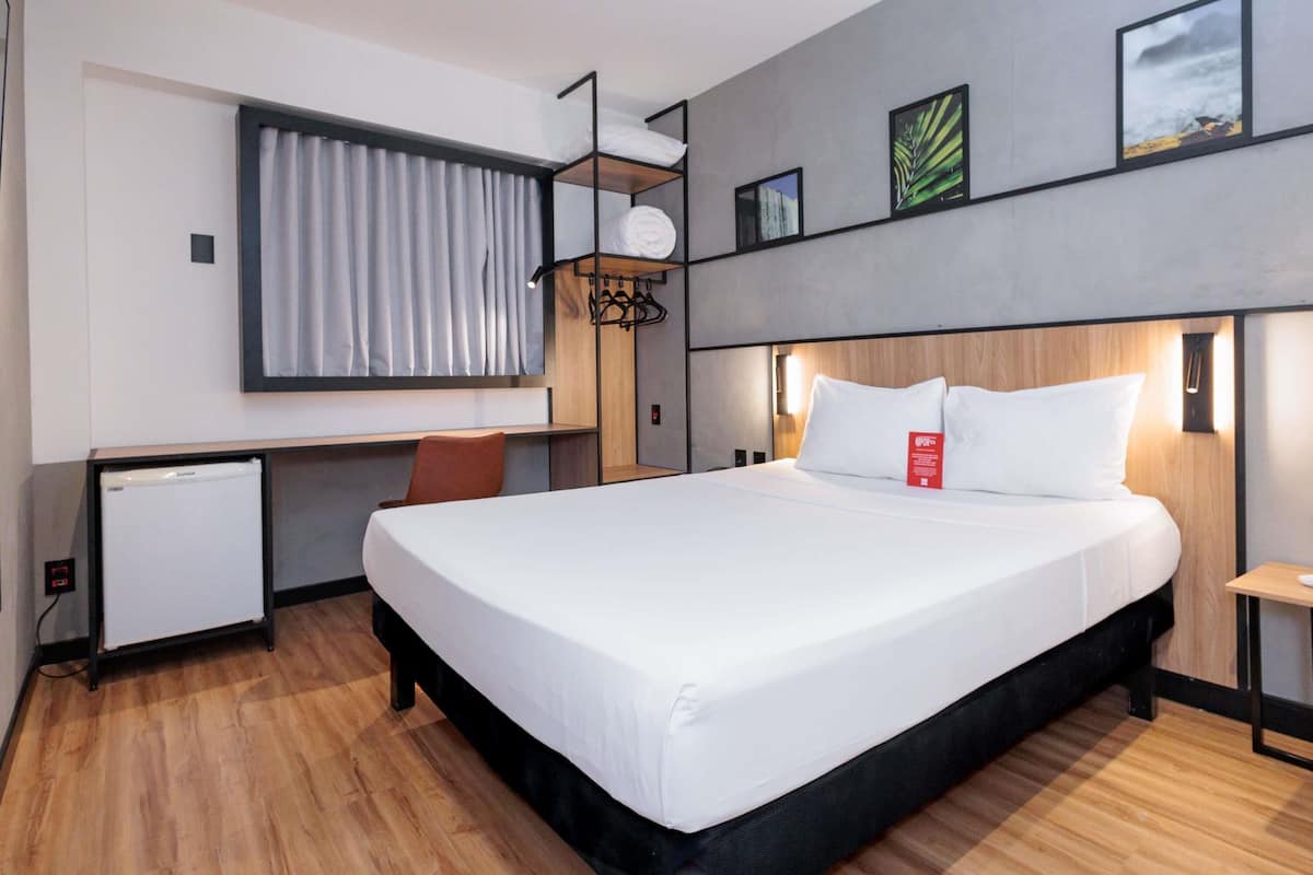 Habitación estándar, 1 cama doble (Modern) | Minibar, escritorio, cortinas opacas y wifi gratis