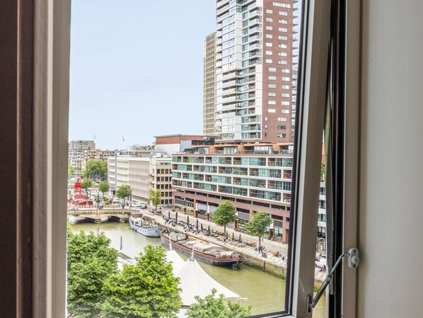 Triple Room, 3 Single Beds