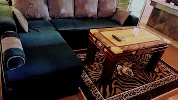 Apartment, 2 Bedrooms | Living room | -20-inch TV with premium TV channels