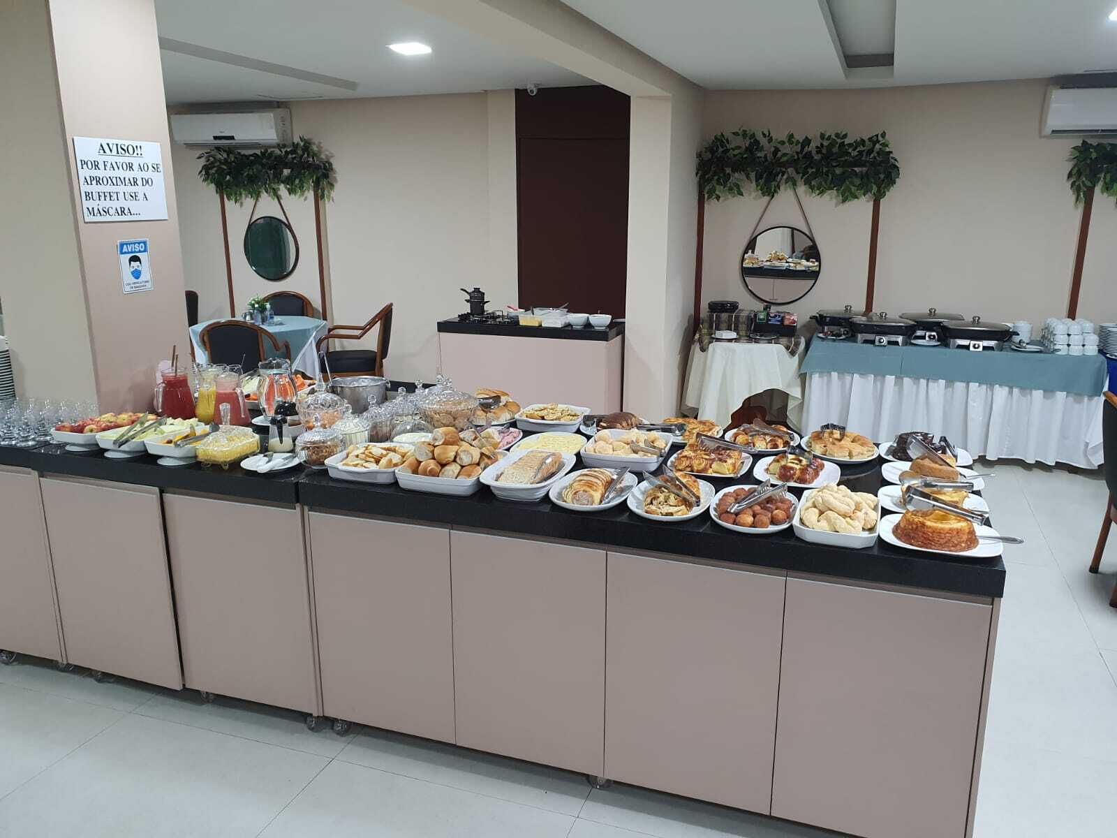 daily buffet breakfast (brl 30 per person)