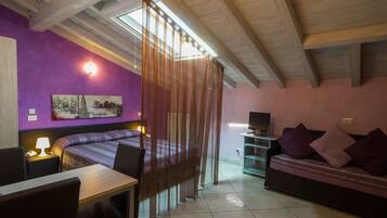 Premium bedding, down duvets, minibar, in-room safe