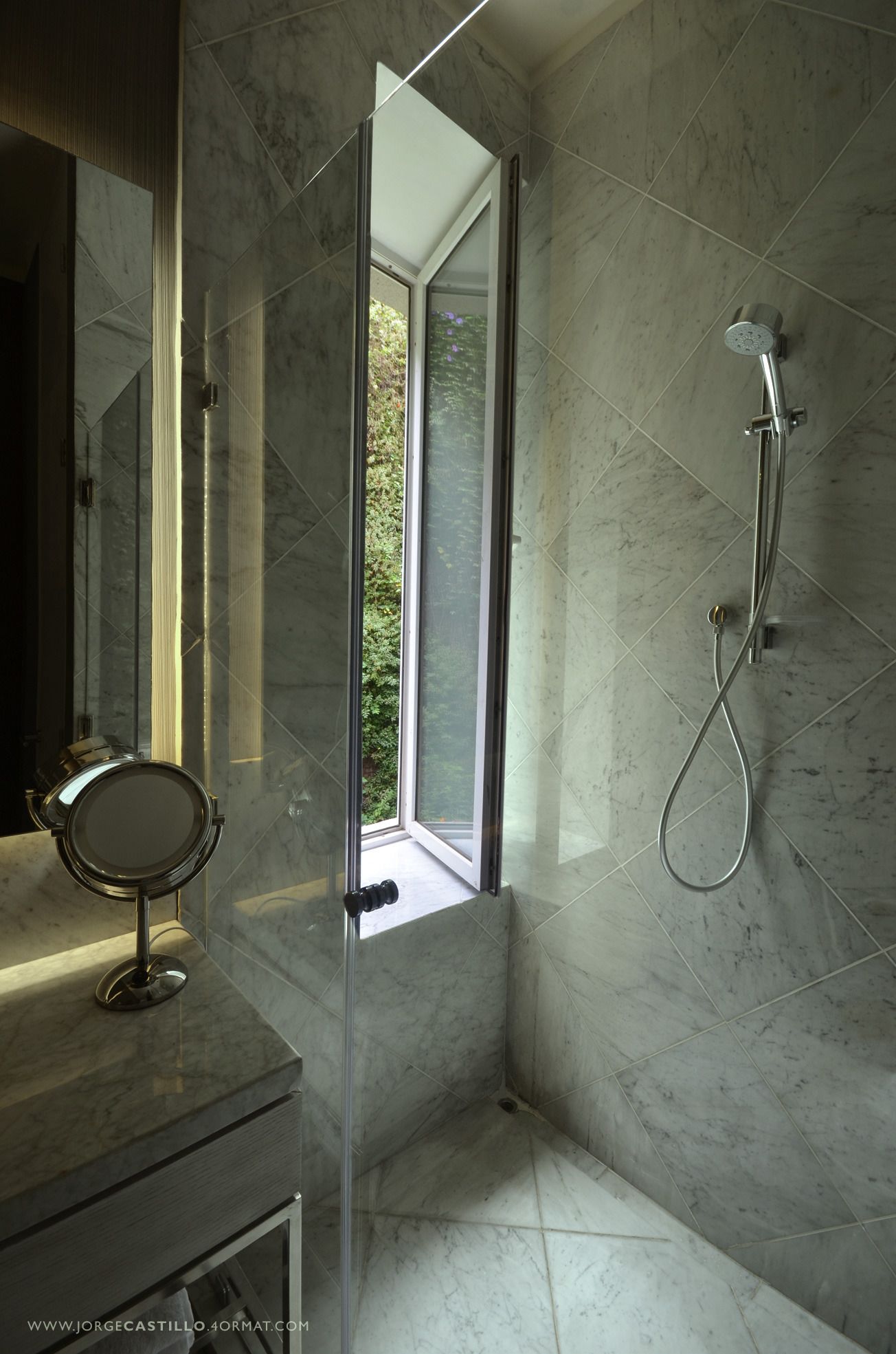 Suite, 2 Einzelbetten | Dusche im Bad