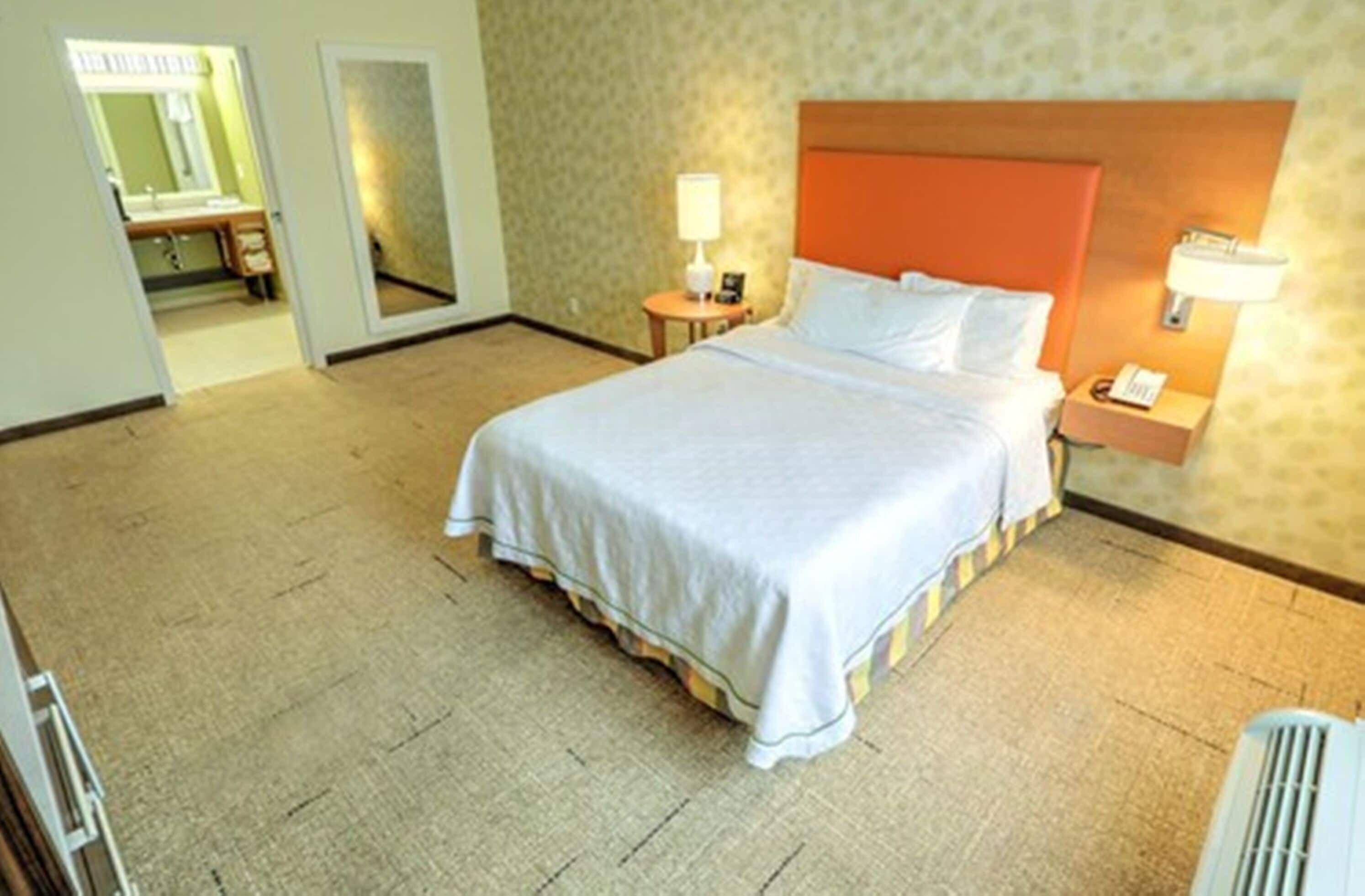 Hypo-allergenic bedding, blackout drapes, iron/ironing board, free WiFi