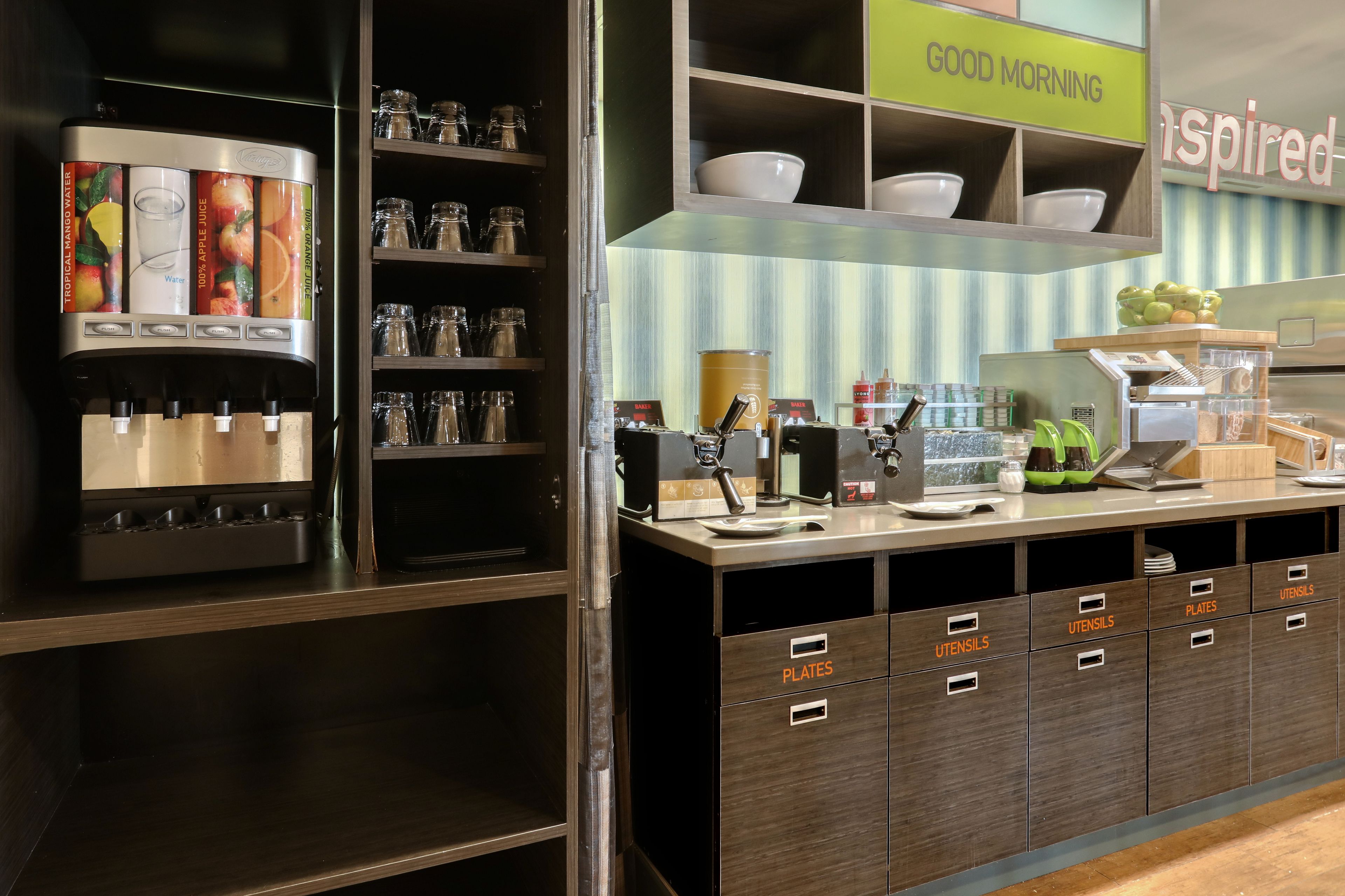 Gratis kontinental frukost varje dag 