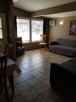 Cottage | Living room
