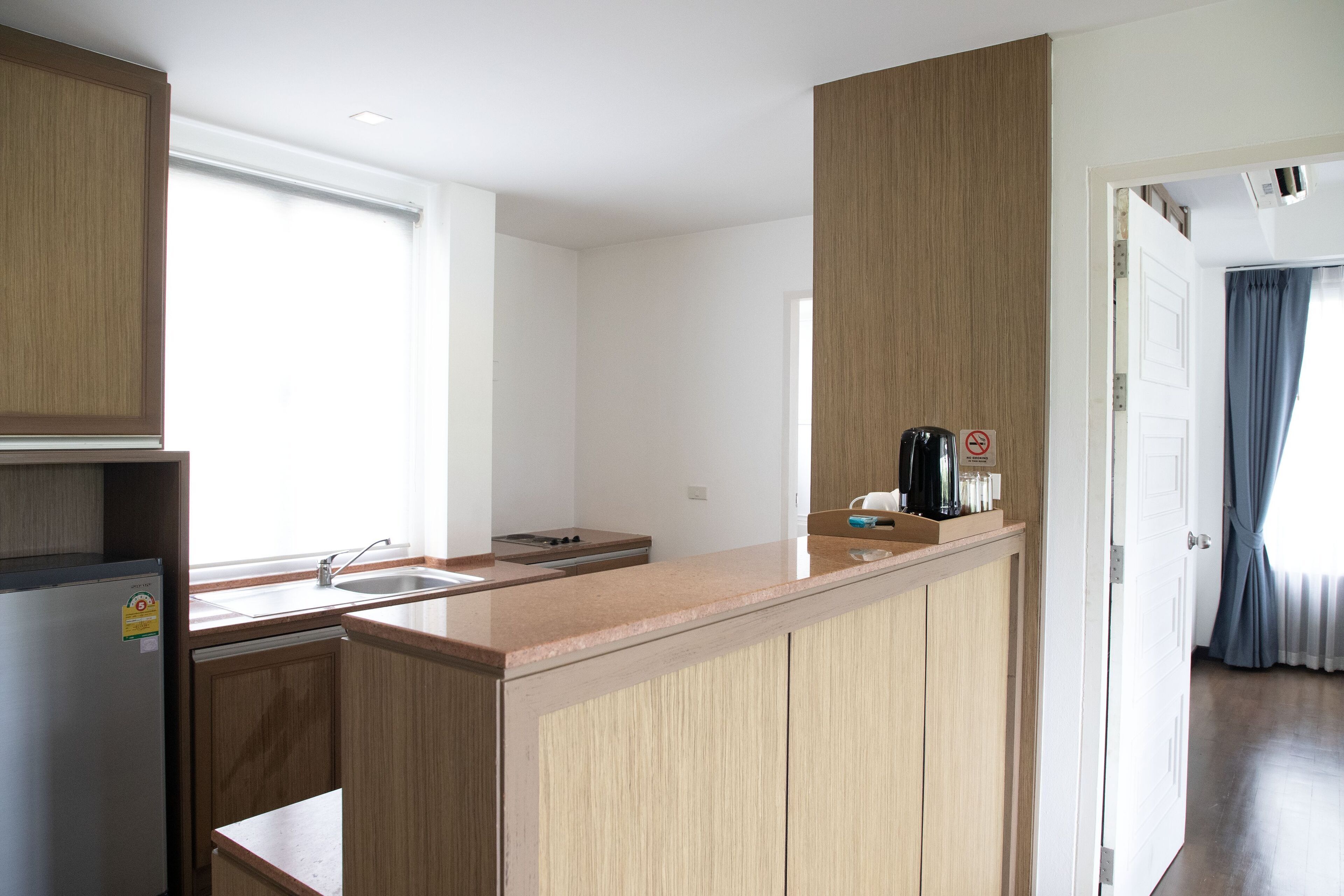 suite, 1 bedroom, bathtub | 1 bedroom, in-room safe, desk, laptop workspace