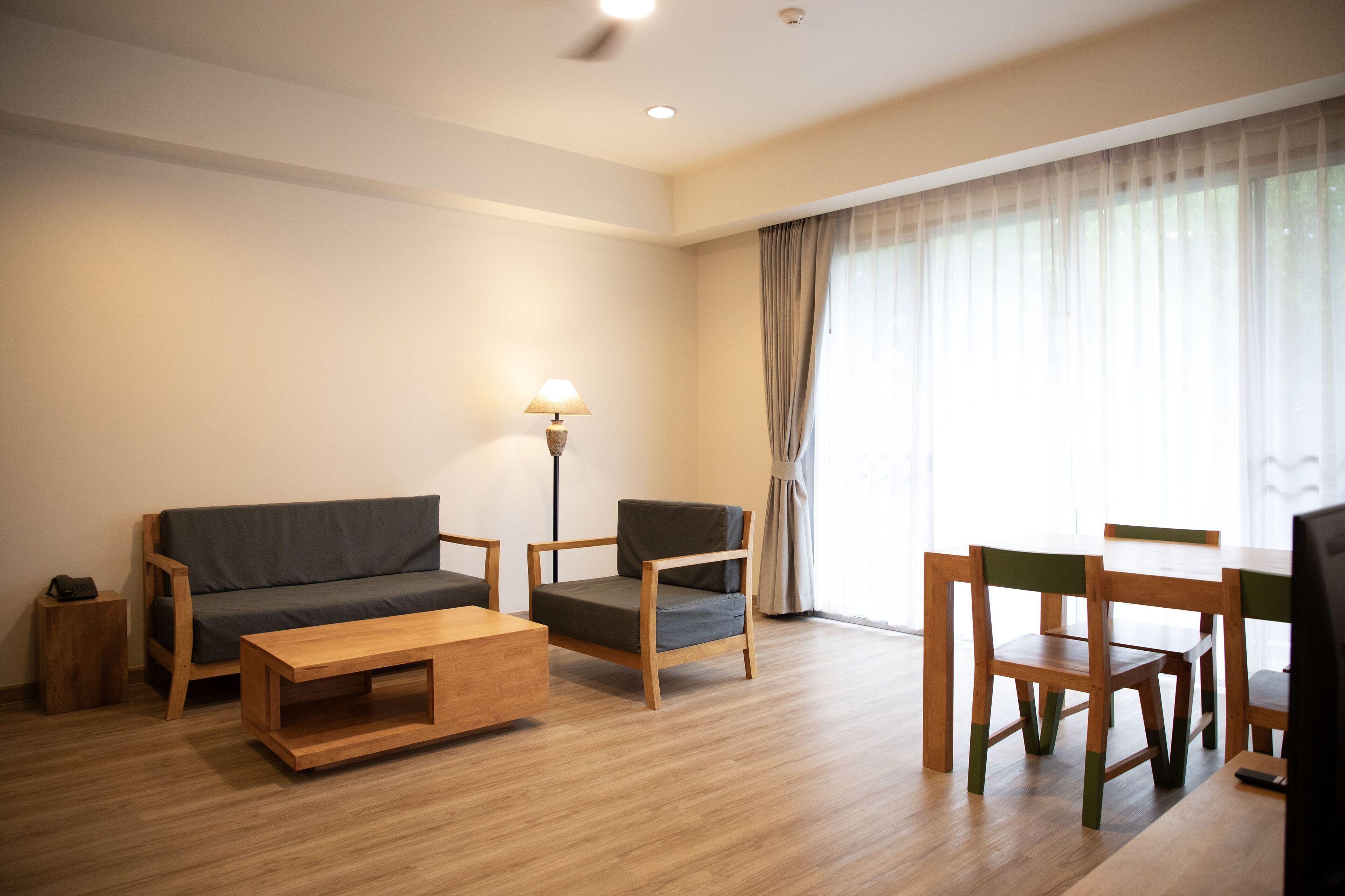 suite, 1 bedroom | 1 bedroom, in-room safe, desk, laptop workspace
