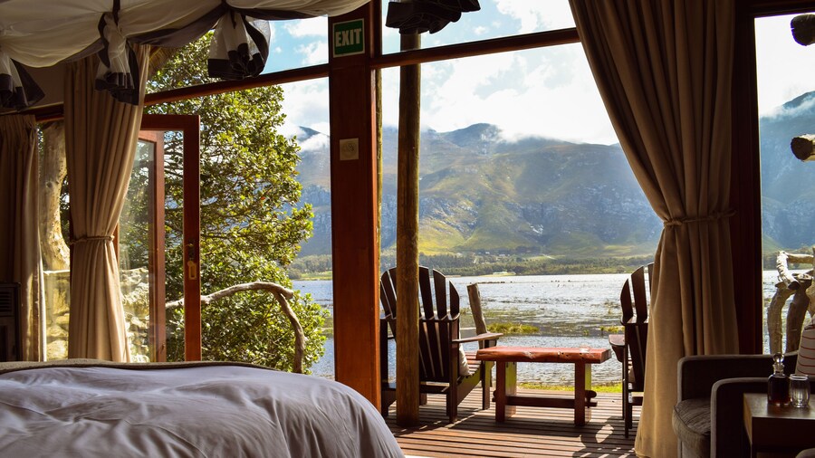Mosaic Lagoon Lodge