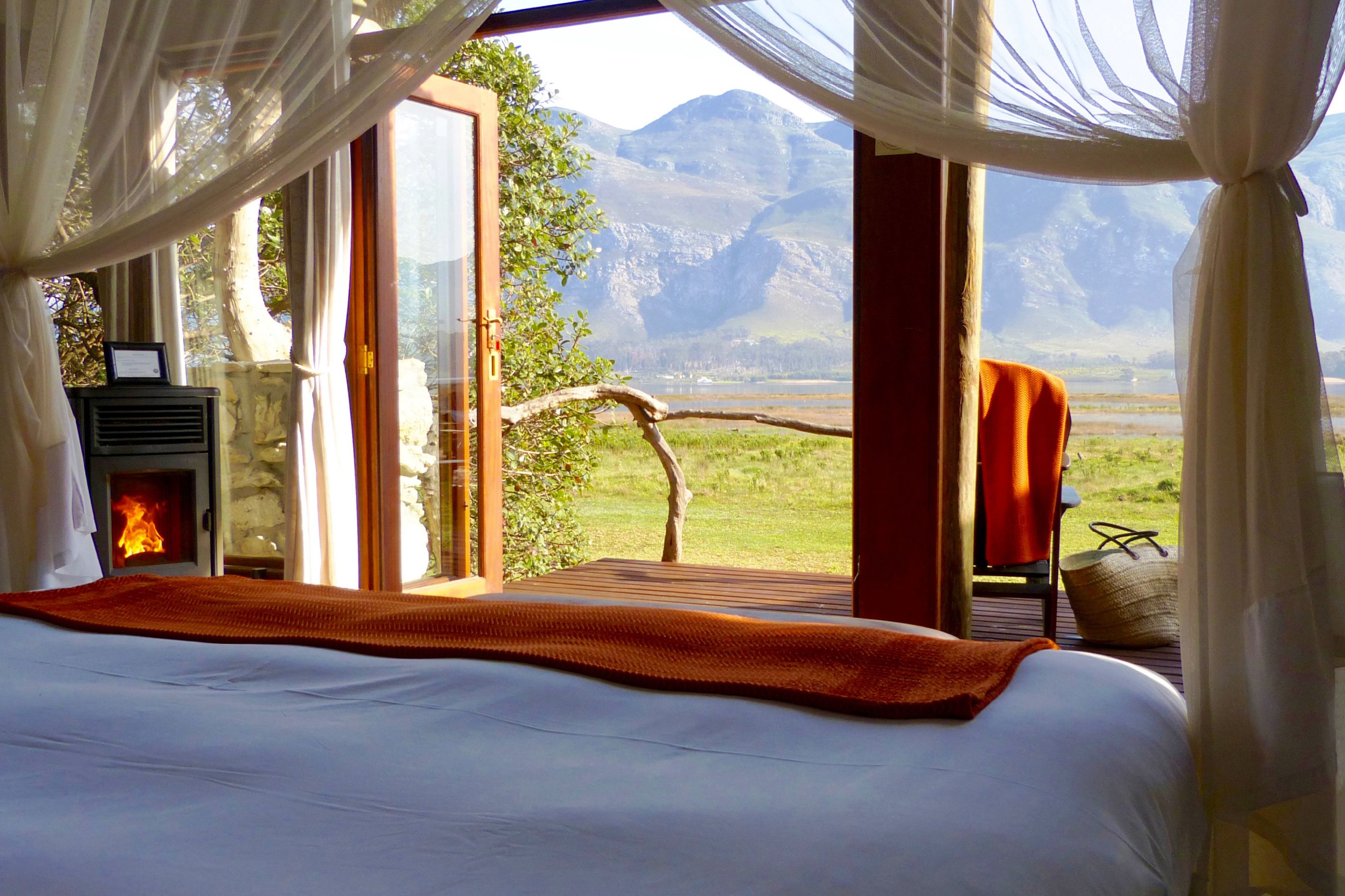 Suite familiar, balcón, vista a la laguna | Ropa de cama de alta calidad y artículos del minibar gratis 